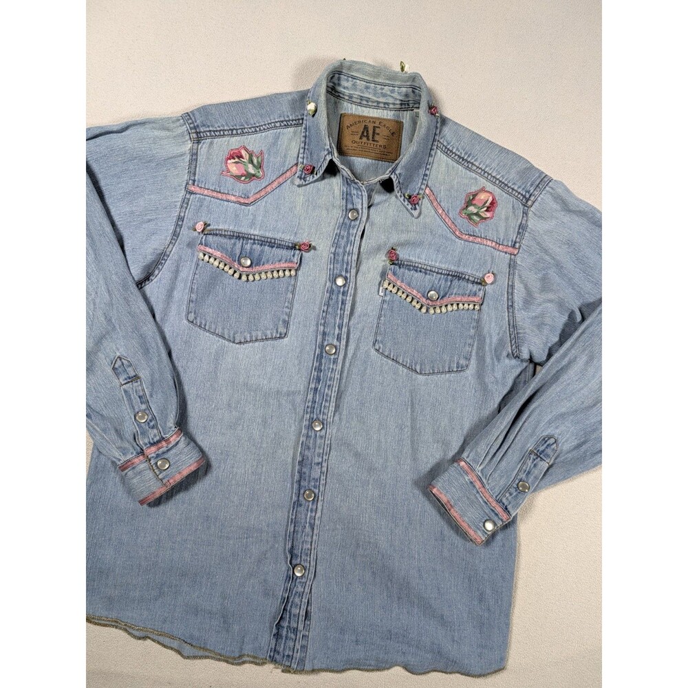 Vintage American Eagle Pearl Snap Shirt Womens Size M Blue Denim Floral Western
